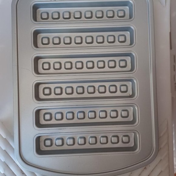 Pampered Chef Kitchen Pampered Chef Waffle Pan Poshmark